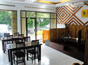 ワルン・ナルト3