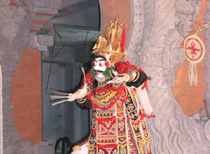 バリ島舞踊&ダンス ポンドッ・ペカッ レゴンダンス1