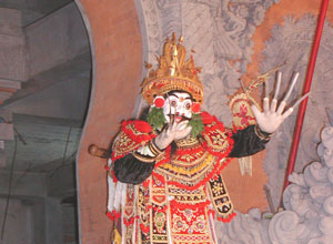 バリ島舞踊&ダンス ポンドッ・ペカッ レゴンダンス2