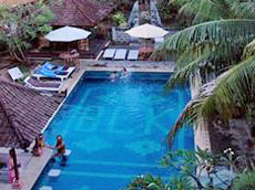 スイミングプール