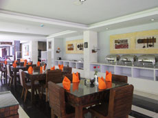 レストラン 屋内席