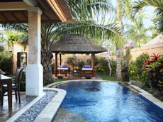 デラックスプールヴィラ