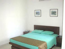 ダブルベッドルーム