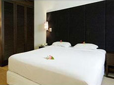 ダブルベッドルーム