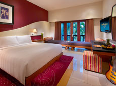 デラックスルーム