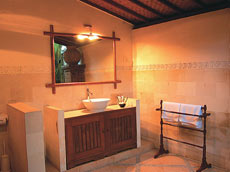 デラックス　バスルーム