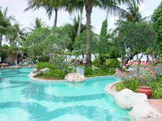 スイミングプール2