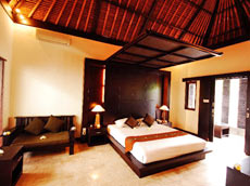 プールヴィラ ベッドルーム