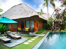 デラックスプールバンガロー