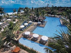 スイミングプール