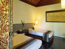 デラックスルーム