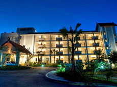 ホテル　エントランス