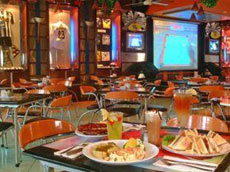 スタジアム　カフェ