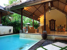 デラックスプールヴィラ