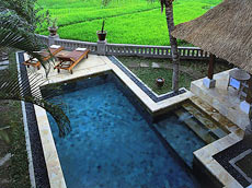 プライベートプール