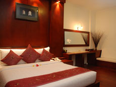 デラックスルーム