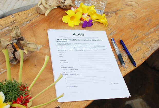 催行会社へ到着