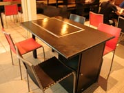 4人掛けのテーブル席