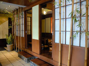 二階の個室は６名様以上から（要予約）