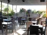 舞踊ステージが見える