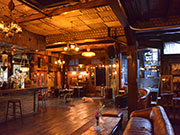 バーエリア　客席