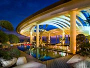 ロマンチックな雰囲気のバー