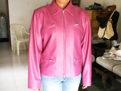 女性用革ジャケット