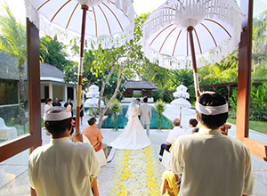 ワタベ ウェディング